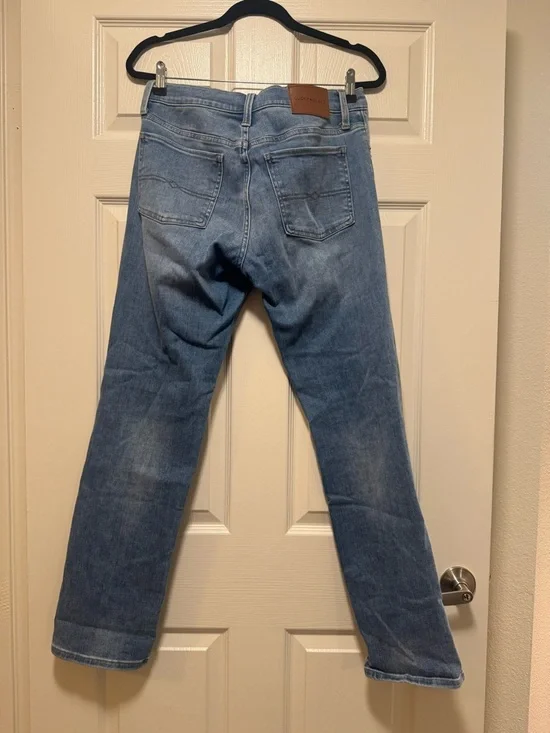 Lucky Brand Women's Mid-Rise Sweet Straight Leg Jeans - Picture 10 of 15